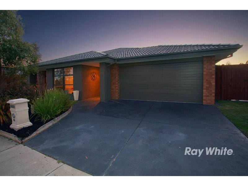 22 Adriana Circuit, Cranbourne South VIC 3977