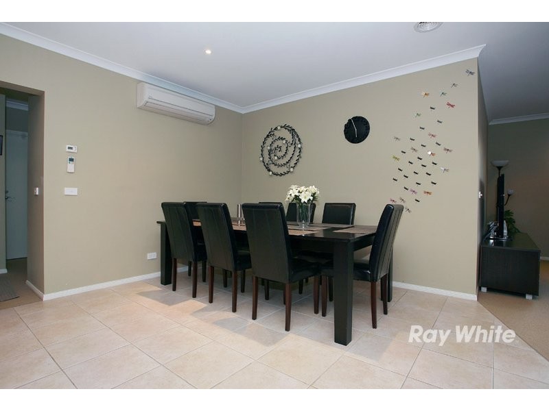 22 Adriana Circuit, Cranbourne South VIC 3977