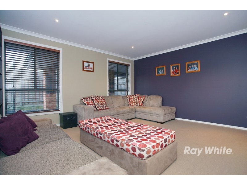 22 Adriana Circuit, Cranbourne South VIC 3977
