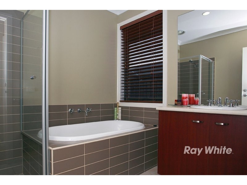 22 Adriana Circuit, Cranbourne South VIC 3977