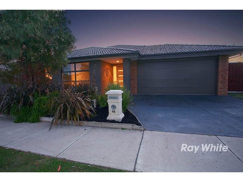 22 Adriana Circuit, Cranbourne South VIC 3977