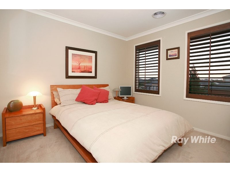 4 Hertford Court, Cranbourne North VIC 3977