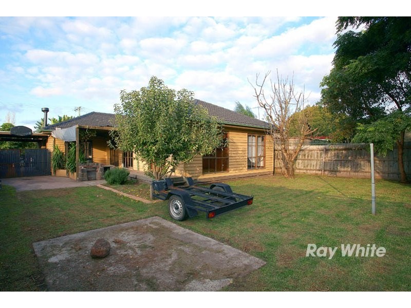 108 Circle Drive, Cranbourne VIC 3977