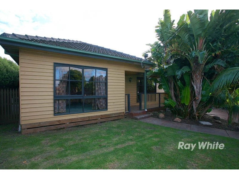 108 Circle Drive, Cranbourne VIC 3977