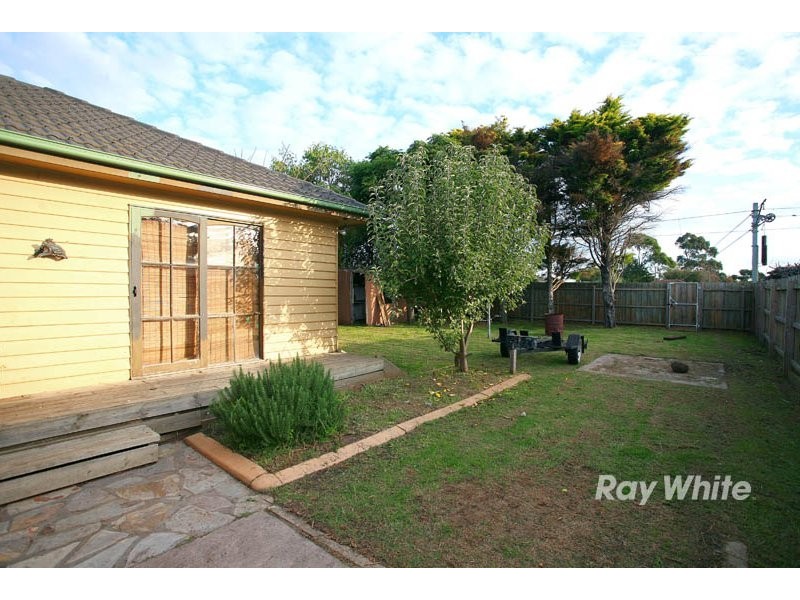 108 Circle Drive, Cranbourne VIC 3977