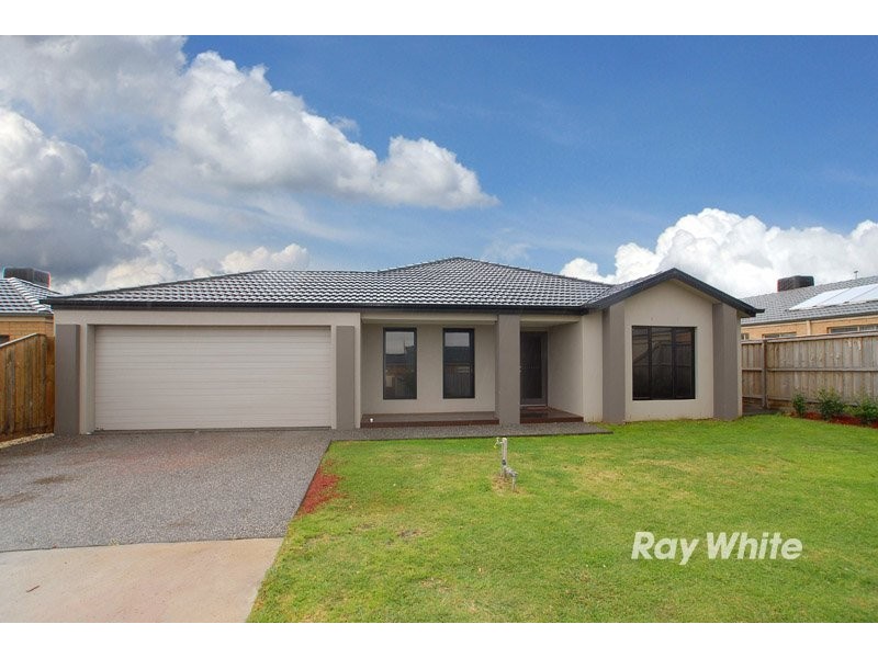 22 Forest Oak Court, Cranbourne VIC 3977