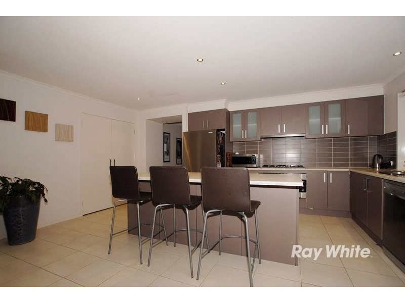 22 Forest Oak Court, Cranbourne VIC 3977