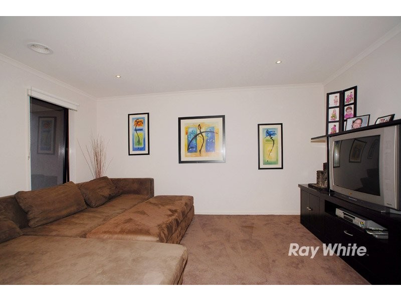 22 Forest Oak Court, Cranbourne VIC 3977