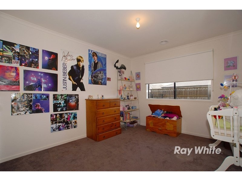 22 Forest Oak Court, Cranbourne VIC 3977