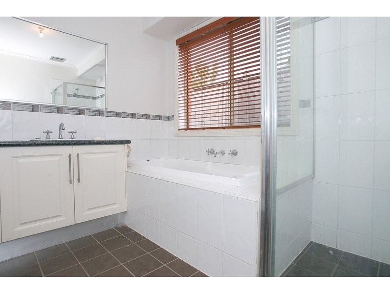 4 St Cloud Court, Cranbourne North VIC 3977