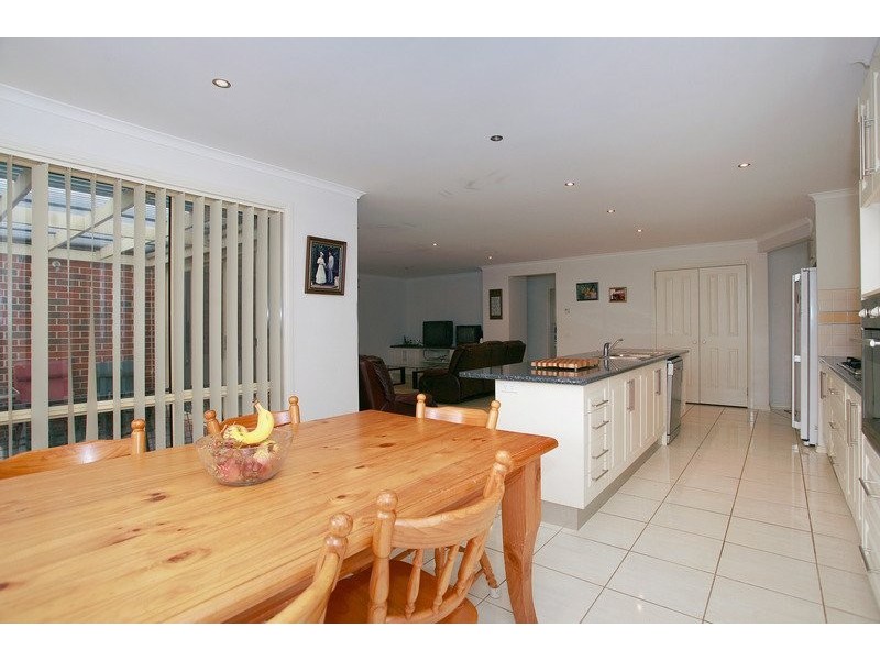 4 St Cloud Court, Cranbourne North VIC 3977