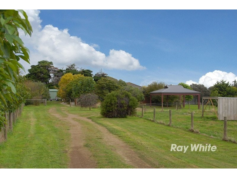 64 Smiths Lane, Pearcedale VIC 3912