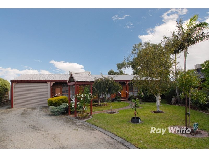 4 Gull Court, Blind Bight VIC 3980