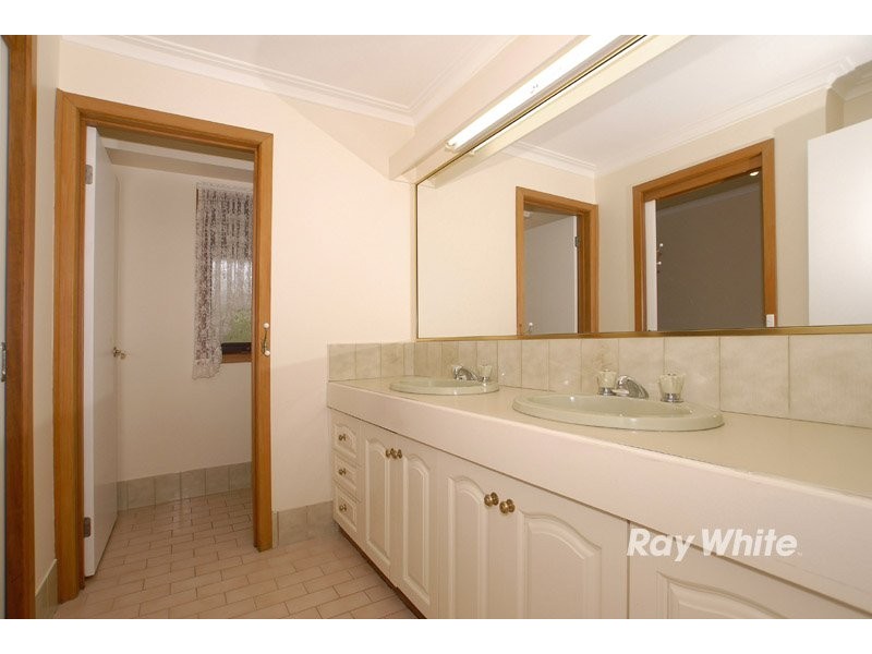 985 Robinsons Road, Pearcedale VIC 3912