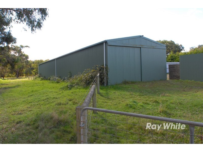 985 Robinsons Road, Pearcedale VIC 3912