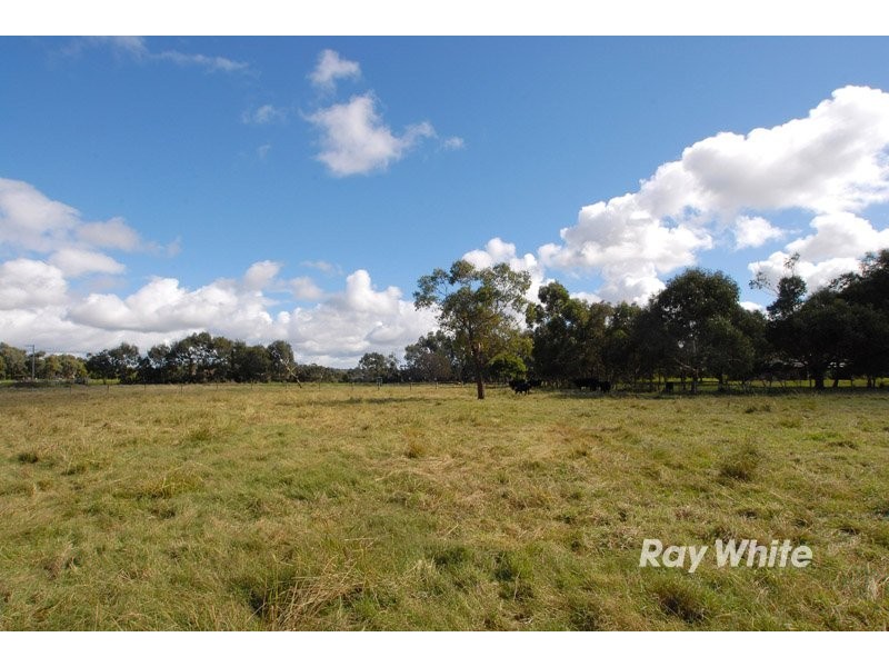 985 Robinsons Road, Pearcedale VIC 3912