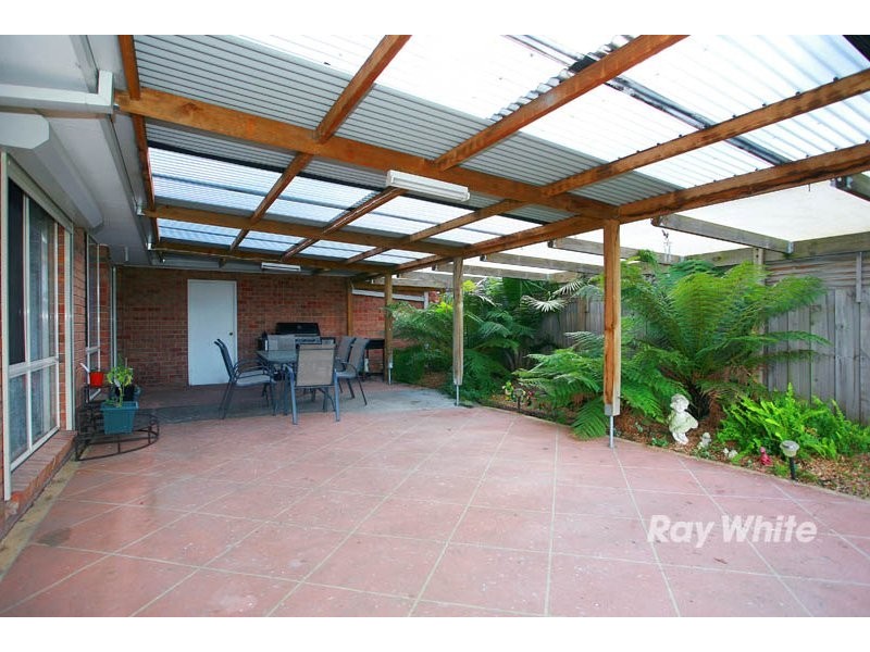 13 Suaad Court, Cranbourne VIC 3977