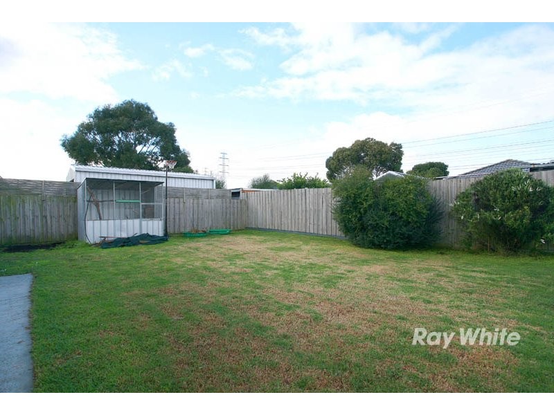 13 Suaad Court, Cranbourne VIC 3977