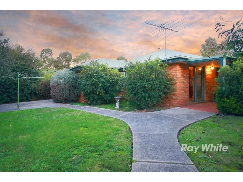 6 Bolwarra Court, Cranbourne VIC 3977