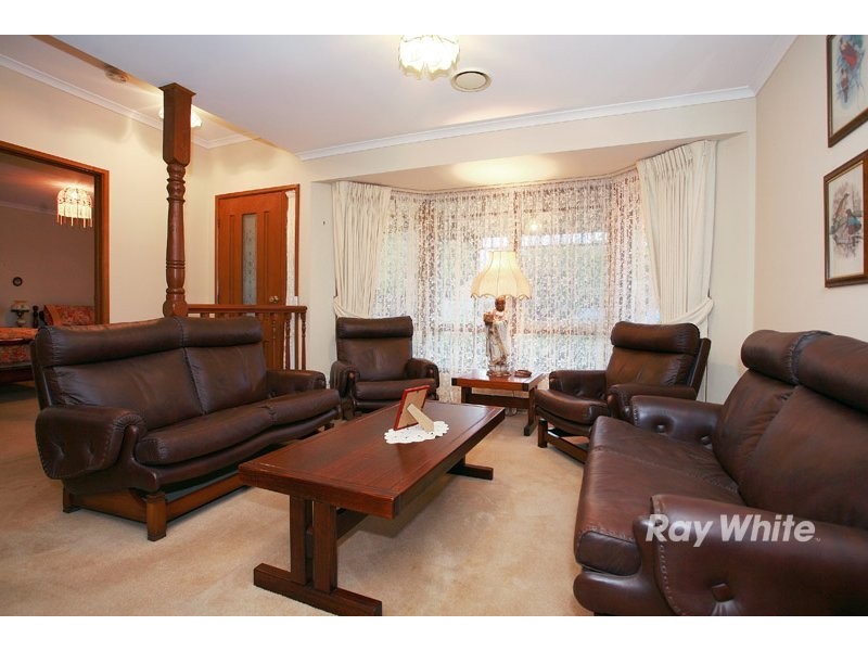 6 Bolwarra Court, Cranbourne VIC 3977