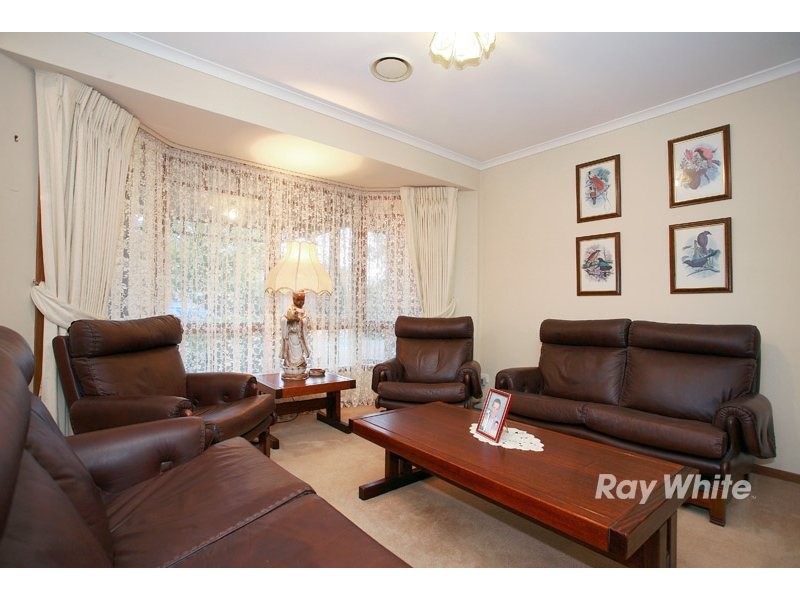 6 Bolwarra Court, Cranbourne VIC 3977