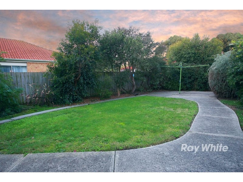 6 Bolwarra Court, Cranbourne VIC 3977