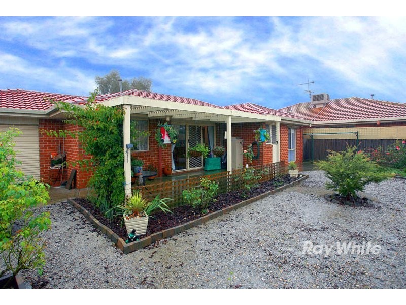 13 Talara Court, Cranbourne VIC 3977