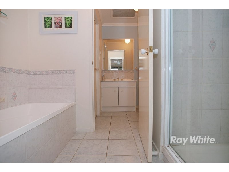 13 Talara Court, Cranbourne VIC 3977