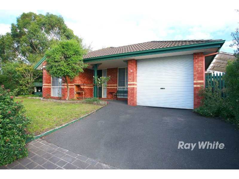 38 Scarborough Avenue, Cranbourne VIC 3977