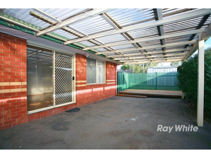 38 Scarborough Avenue, Cranbourne VIC 3977