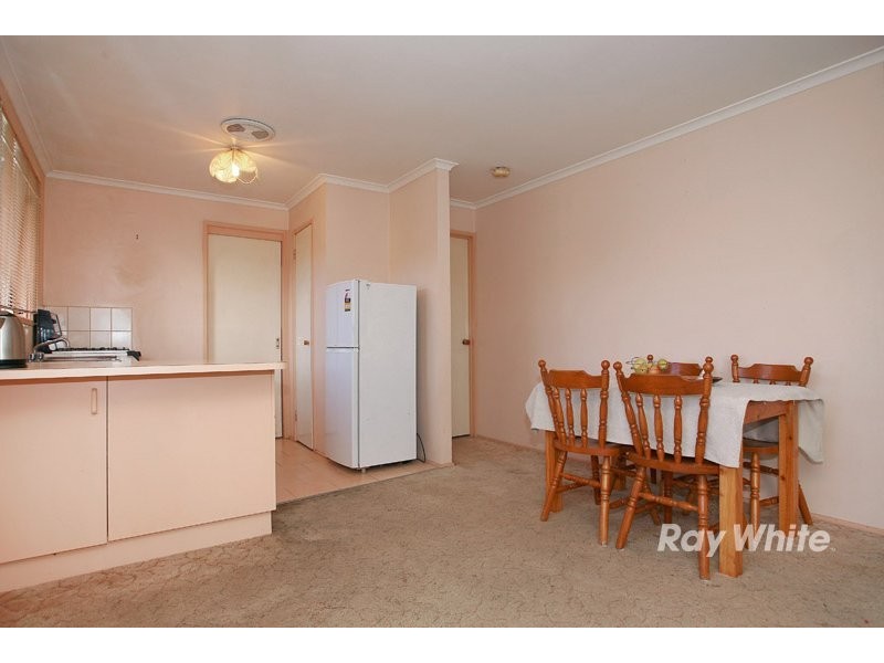 6 Manisa Place, Cranbourne VIC 3977