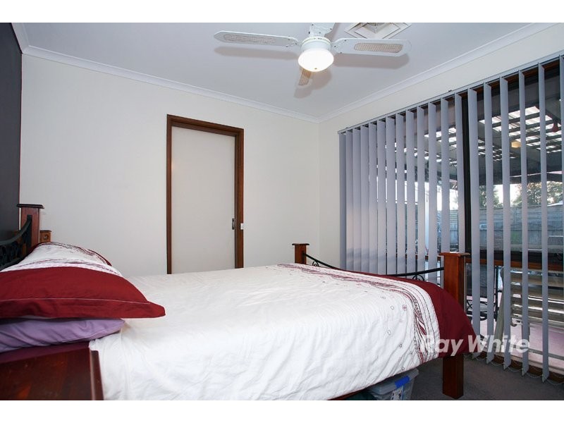 10 Denham Crescent, Cranbourne VIC 3977