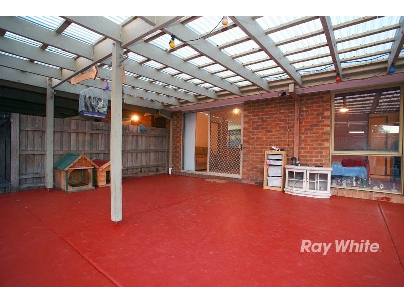 10 Denham Crescent, Cranbourne VIC 3977
