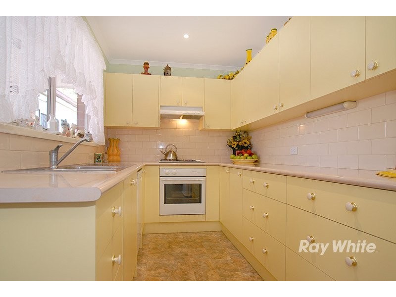 7 Valepark Crescent, Cranbourne VIC 3977