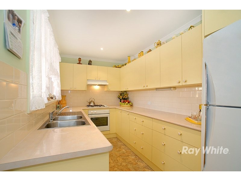 7 Valepark Crescent, Cranbourne VIC 3977
