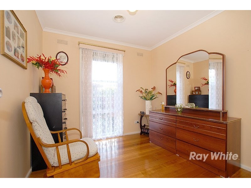 7 Valepark Crescent, Cranbourne VIC 3977