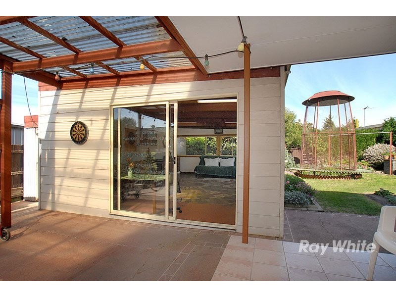 7 Valepark Crescent, Cranbourne VIC 3977