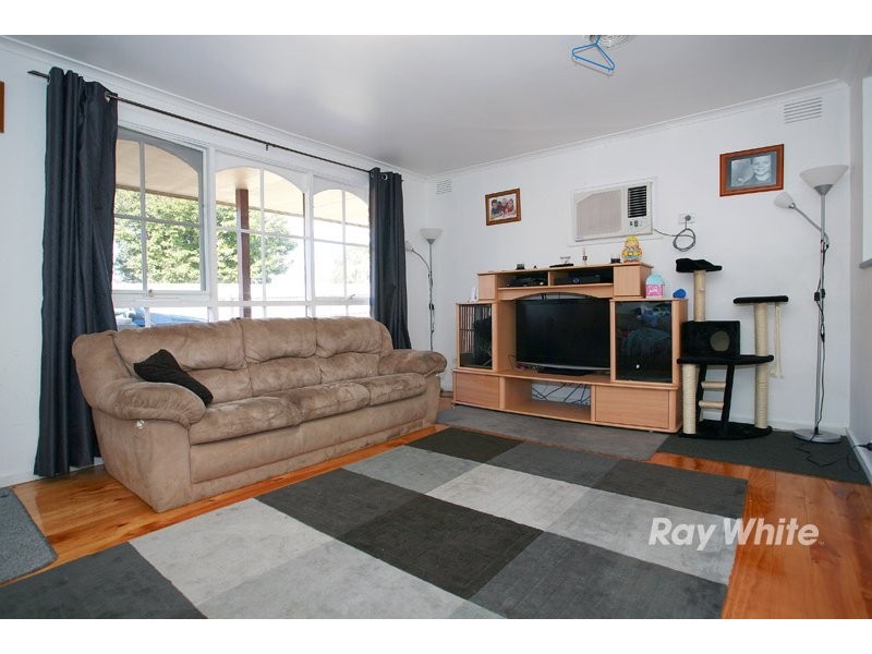 87 Camms Road, Cranbourne VIC 3977