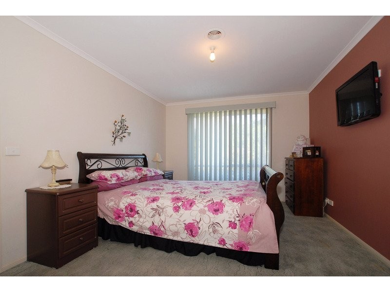 3 Roebourne Mews, Cranbourne VIC 3977