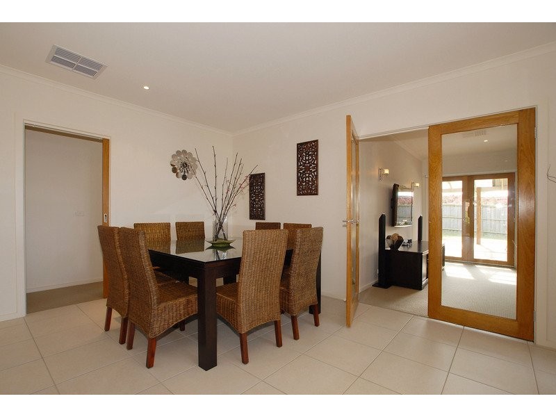 4 Triandra Court, Cranbourne South VIC 3977