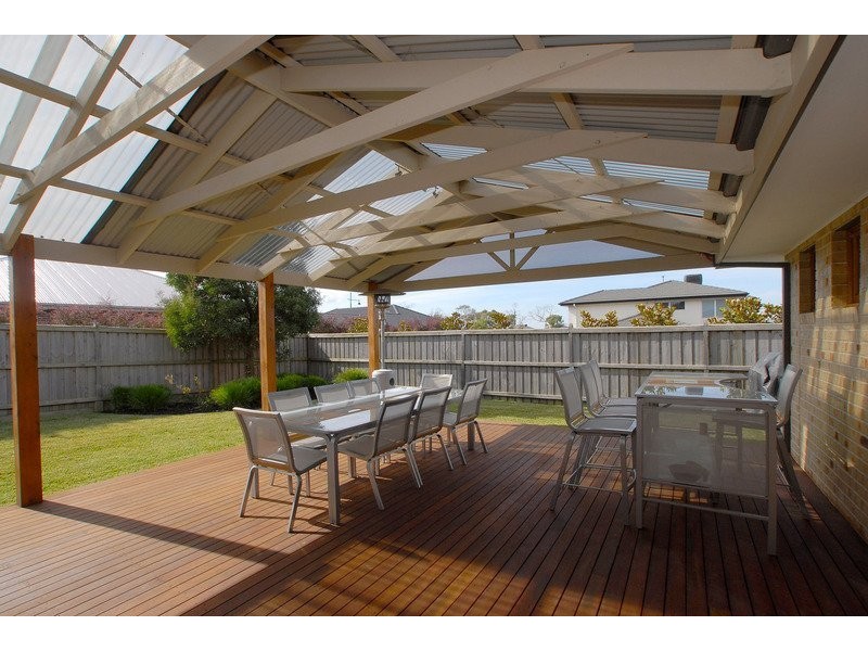 4 Triandra Court, Cranbourne South VIC 3977