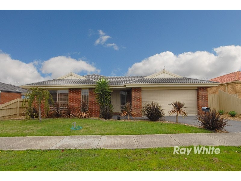 11 Trafalgar Way, Cranbourne VIC 3977