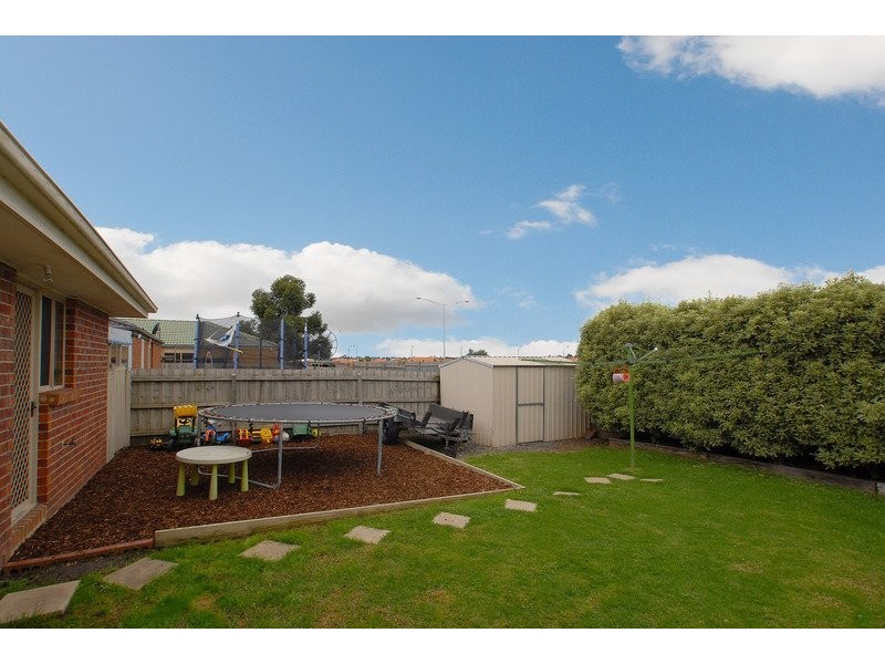 11 Trafalgar Way, Cranbourne VIC 3977