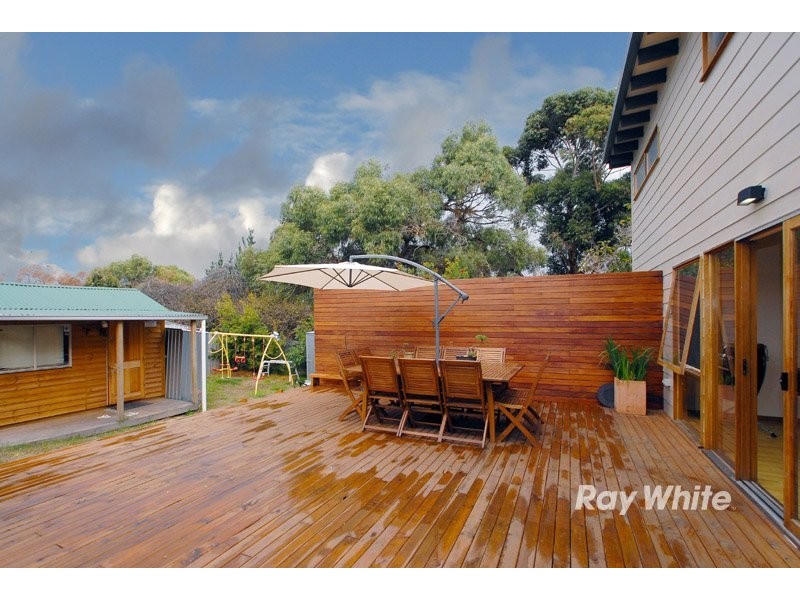 8 Sandpiper Close, Blind Bight VIC 3980