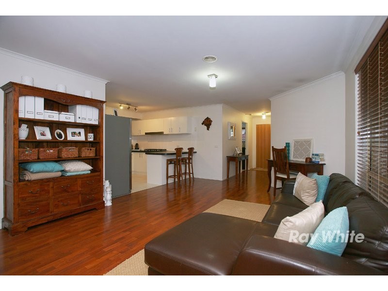 15 Montrose Way, Cranbourne VIC 3977