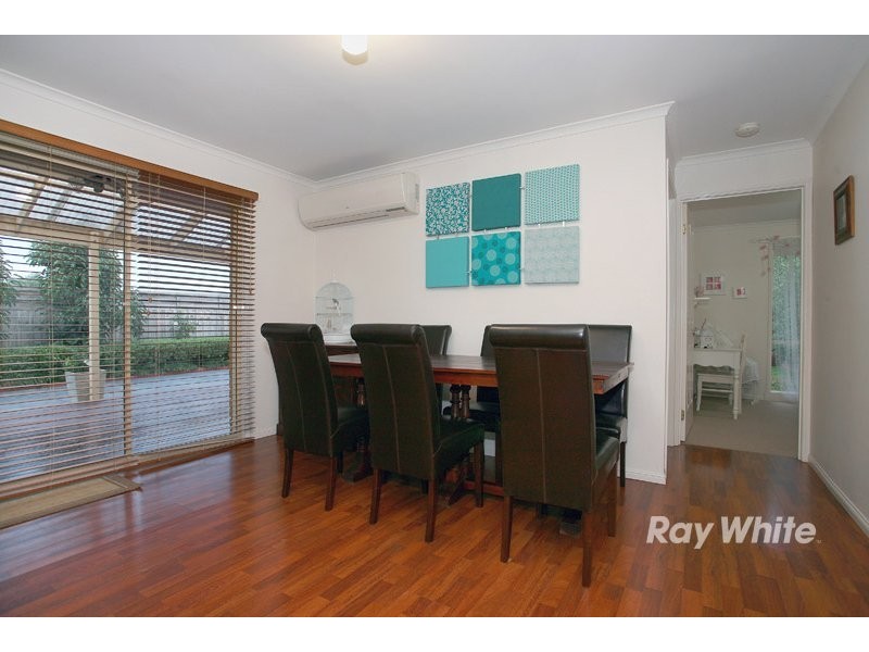 15 Montrose Way, Cranbourne VIC 3977