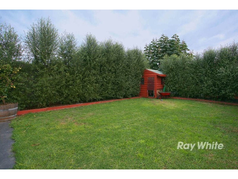 15 Montrose Way, Cranbourne VIC 3977