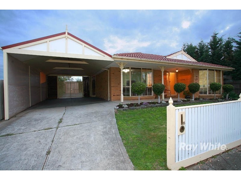 15 Montrose Way, Cranbourne VIC 3977