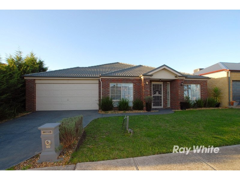 50 Hunt Club Boulevard, Cranbourne East VIC 3977