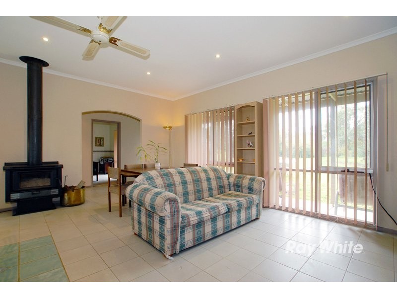 15 East Road, Pearcedale VIC 3912